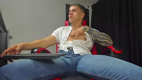 ALPHA_DOMINUS_ webcam model stream image