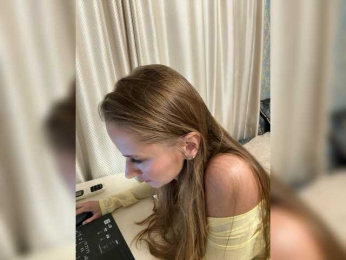 FantasyBaby webcam model stream image