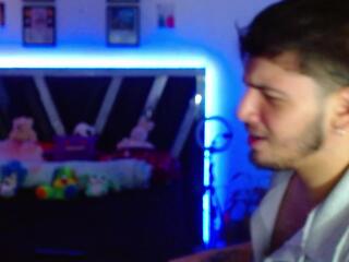 Dante Whitee webcam preview