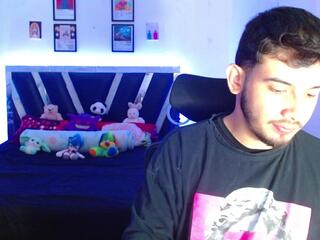 Dante Whitee webcam model stream image