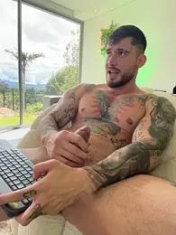 DimitriSullivan_ webcam model stream image