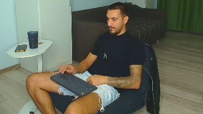 AndrewBanner webcam cam4 model stream image