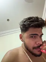 Hornybeardguy webcam model stream image