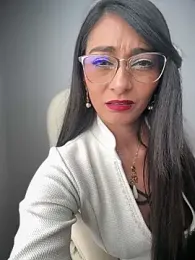 _Bella-Office1 webcam model stream image