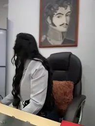 _Bella-Office1 webcam model stream image