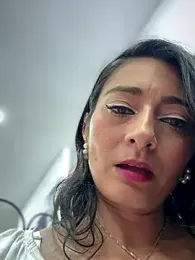 _Bella-Office1 webcam model stream image