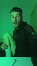 TuuNeenee30 webcam cam4 model stream image