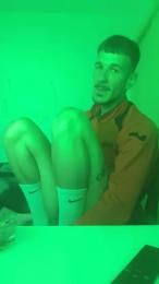 TuuNeenee30 webcam model stream image