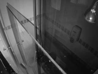 voyeurcam-jb-shower-1 webcam model stream image
