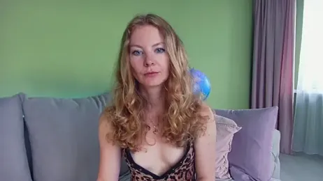 Cuddle_Cat webcam model stream image
