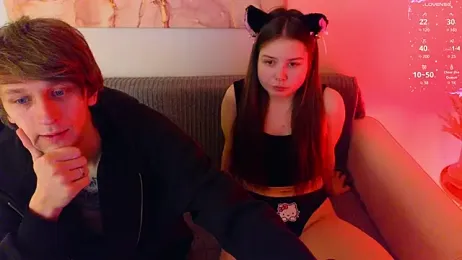 Hatee_Motions webcam model stream image