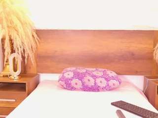 molly-jackson webcam model stream image