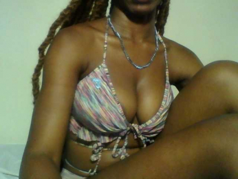 Juggle-assie webcam model stream image