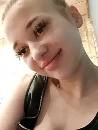 Juice_Bunny webcam model stream image