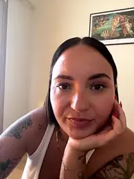 Orgasmille webcam model stream image