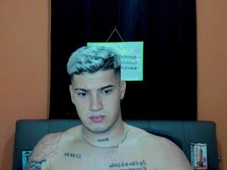 Niick Kollins webcam model stream image