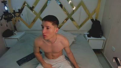 HunterHeat_ webcam model stream image