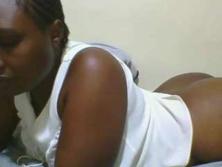 cutyleila webcam model stream image