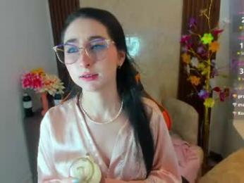 ayla_min webcam model stream image