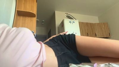 WAWA_GlRL webcam model stream image