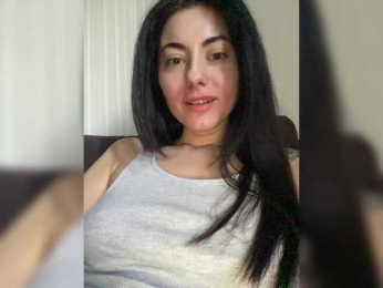 AB_runette webcam model stream image