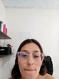 Ary-18 webcam model stream image