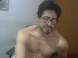 Guiverno webcam model stream image