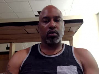 zionlion22 webcam model stream image