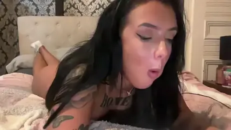 LucyLuxee19 webcam model stream image