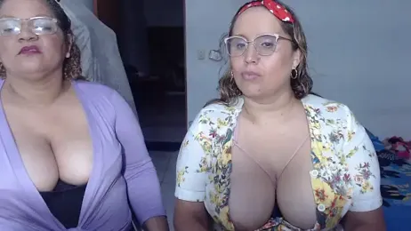 mademooms webcam model stream image