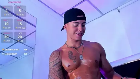 AdriianLopez webcam model stream image