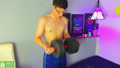 luca_white webcam model stream image