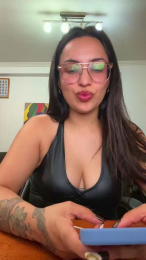 Latinaakita4 webcam model stream image
