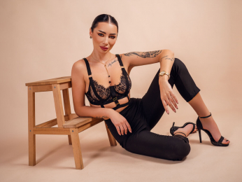 AngieShaen webcam model stream image