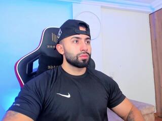 Magnus Wolf webcam model stream image