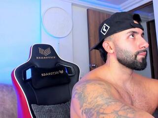 Magnus Wolf webcam model stream image