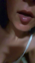 cuteandwet webcam model stream image