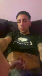 Juicytatts webcam model stream image