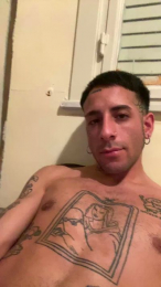 Juicytatts webcam model stream image