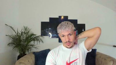 luois_dasaga webcam cam4 model stream image