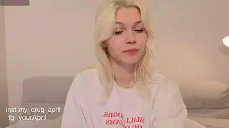 MyApril webcam model stream image