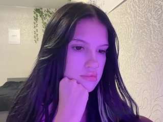 hilariaburtchell webcam model stream image