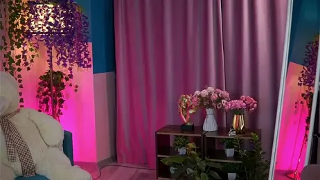 TheAyana webcam model stream image