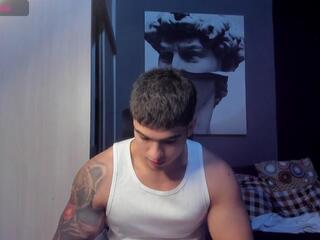 Nicolas Dwayne webcam model stream image
