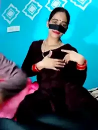 bold-couple webcam model stream image