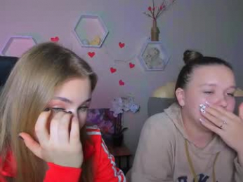 laura_whisper webcam model stream image
