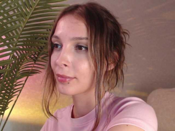 Maribett webcam model stream image