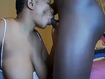 PreggyDesires webcam model stream image