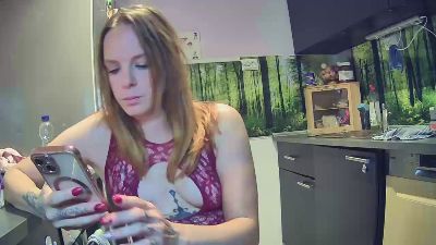 Hotmilf37 webcam model stream image