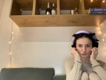 BestFriendsVanLove webcam model stream image